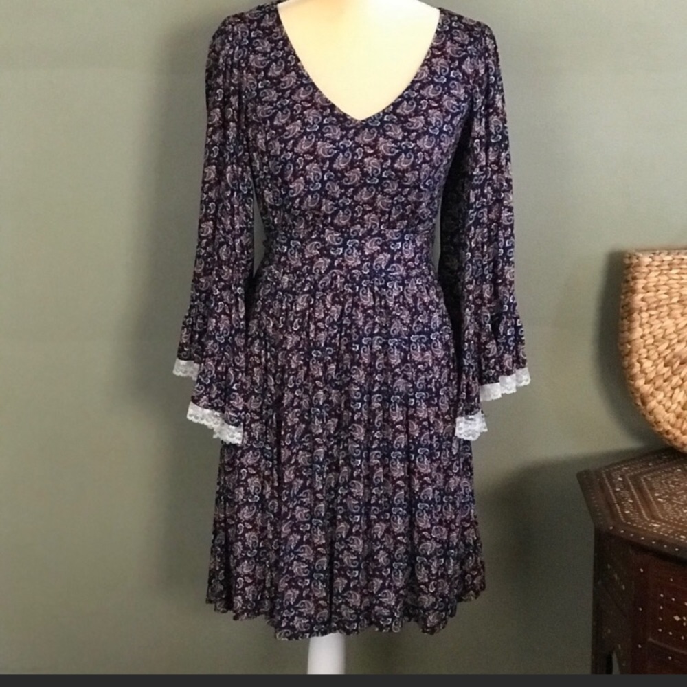 ModCloth Bell Dress - Picture 2 of 6